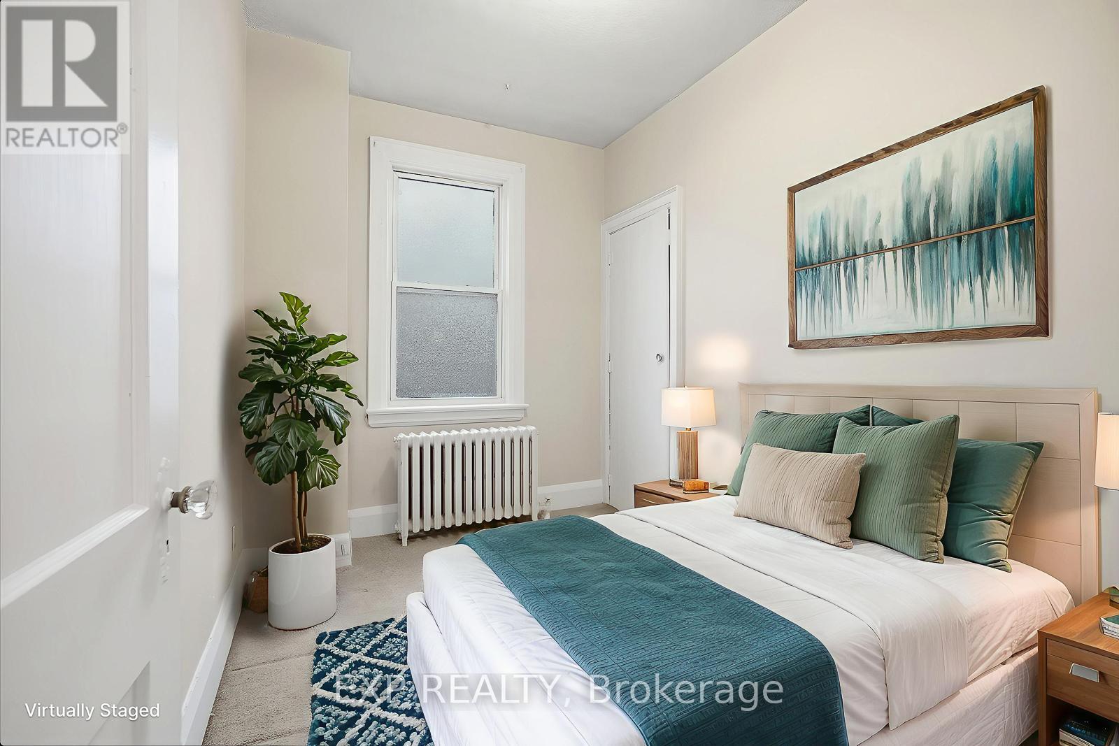 1105 Haig Boulevard, Mississauga, ON - Indoor Photo Showing Bedroom