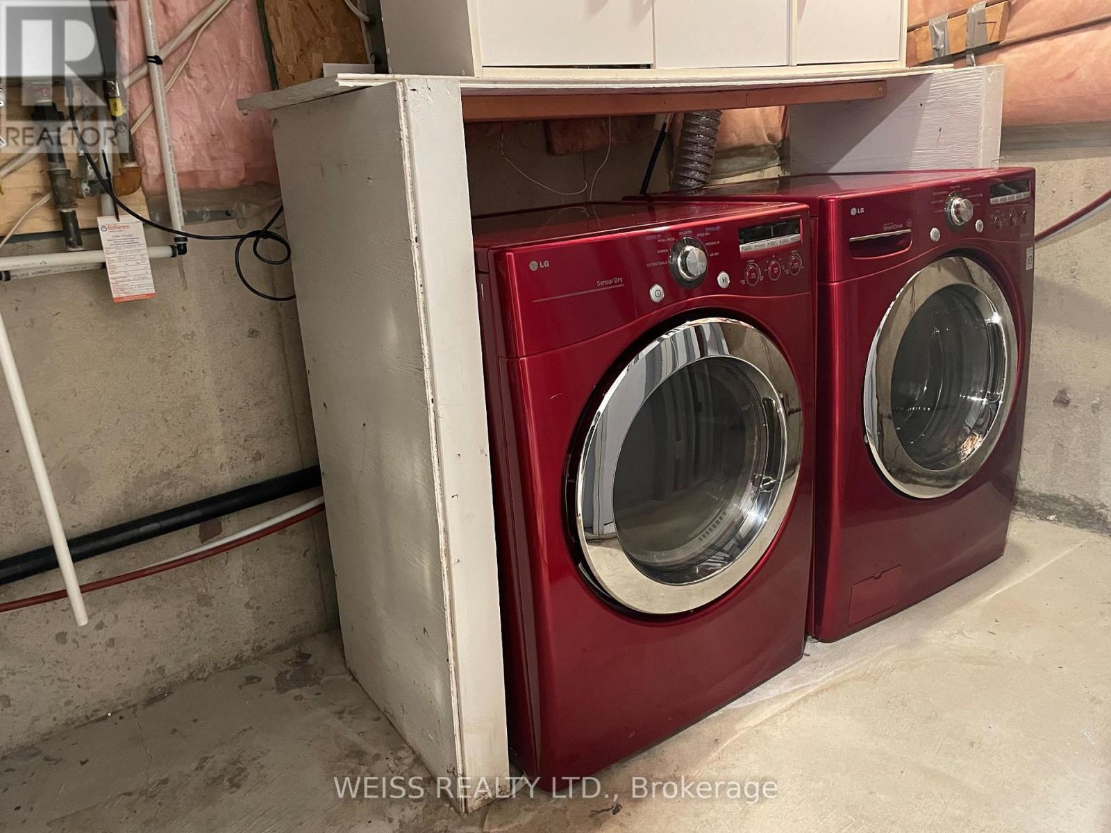 1068 Foxglove Place, Mississauga, ON - Indoor Photo Showing Laundry Room