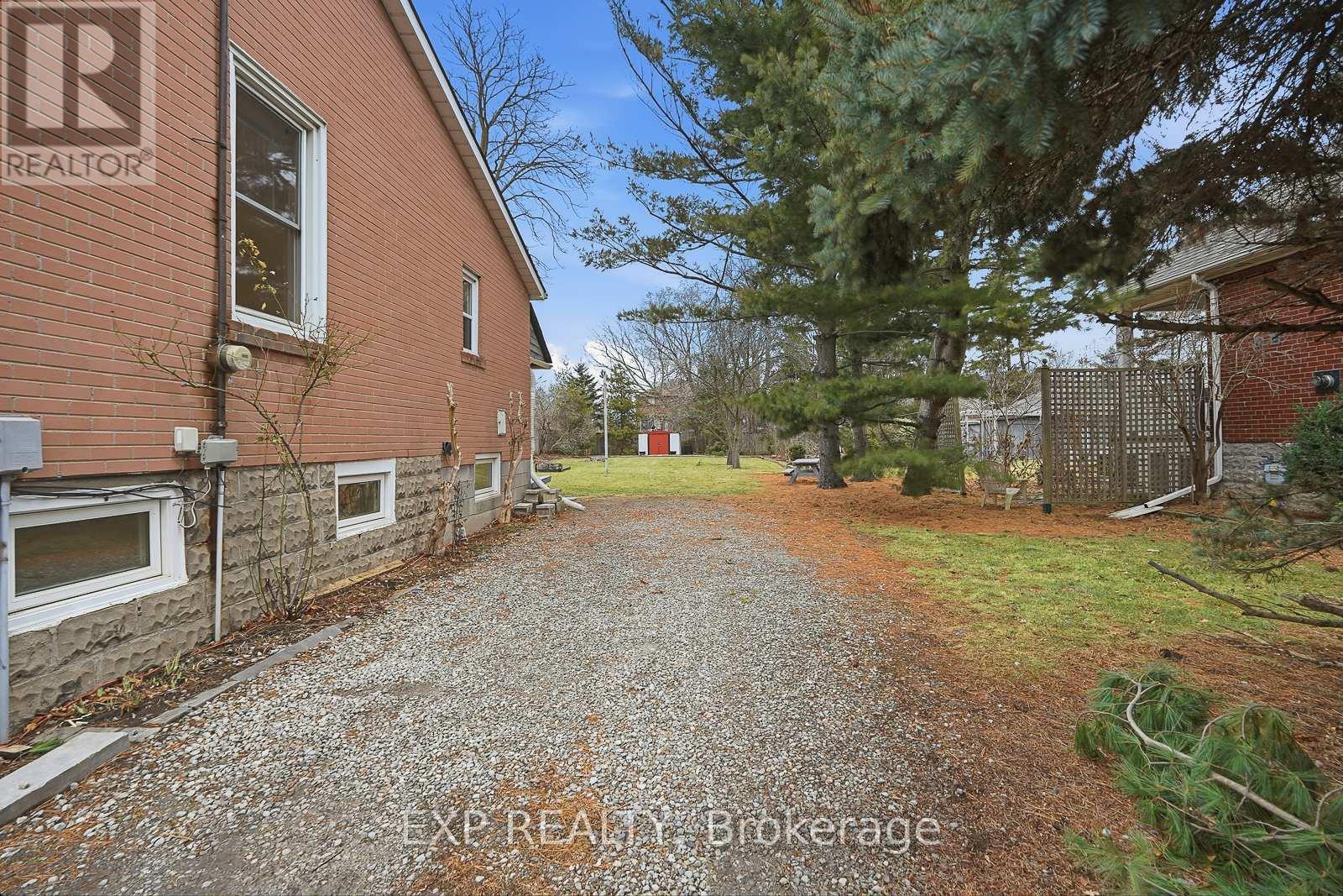 1105 Haig Boulevard, Mississauga, ON - Outdoor