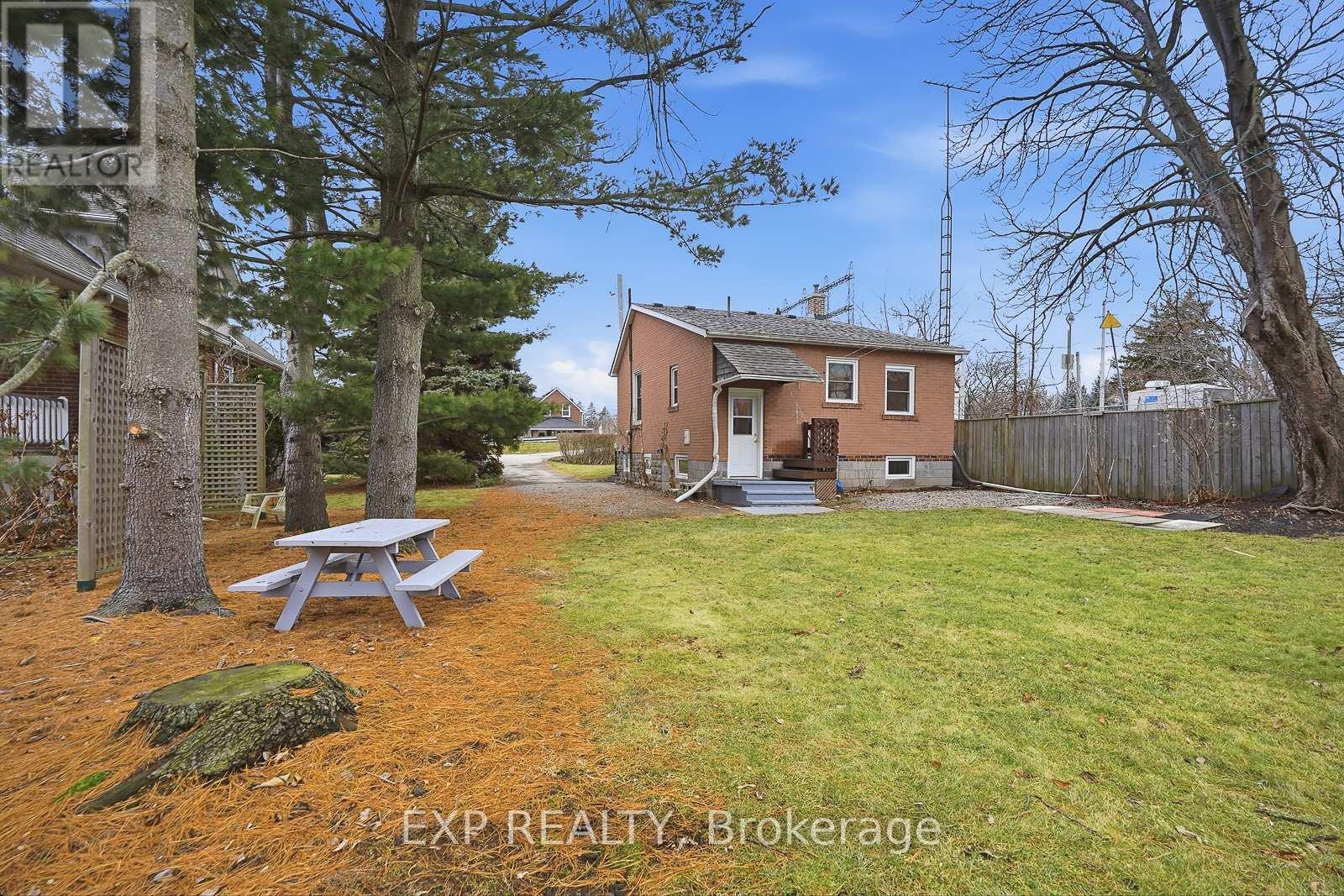 1105 Haig Boulevard, Mississauga, ON - Outdoor