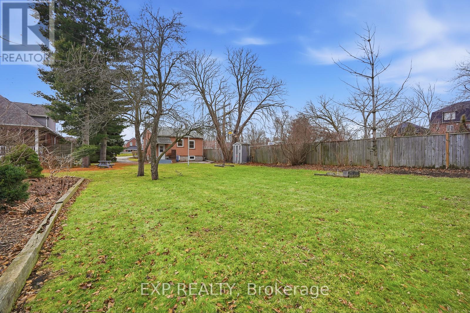 1105 Haig Boulevard, Mississauga, ON - Outdoor