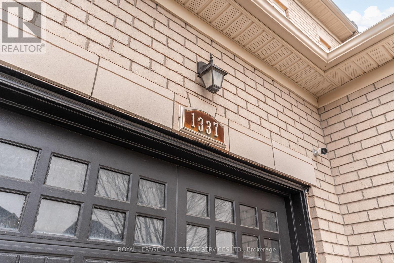 1337 Kestell Boulevard, Oakville, ON - Photo Showing Other Room