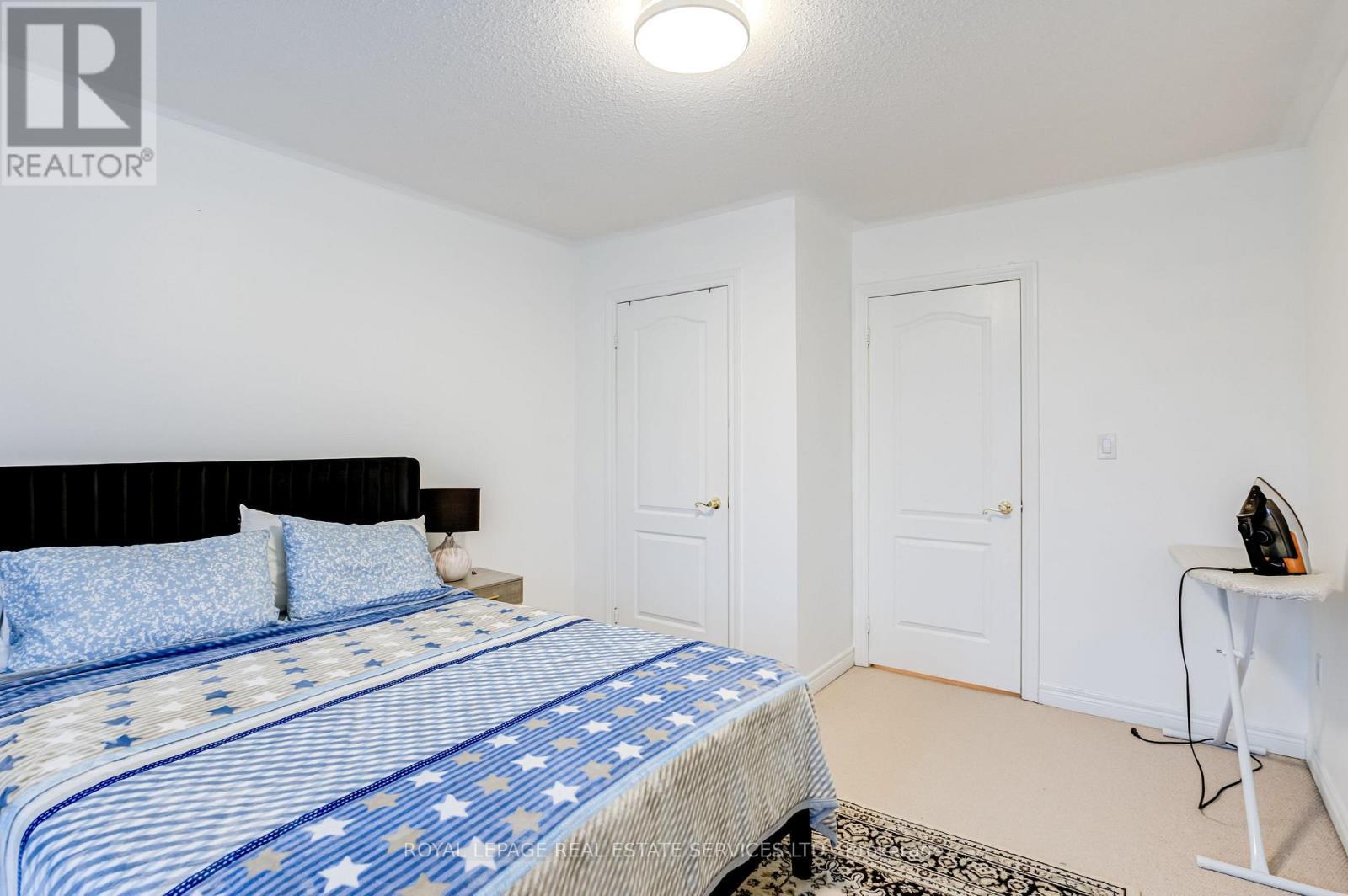 1337 Kestell Boulevard, Oakville, ON - Indoor Photo Showing Bedroom