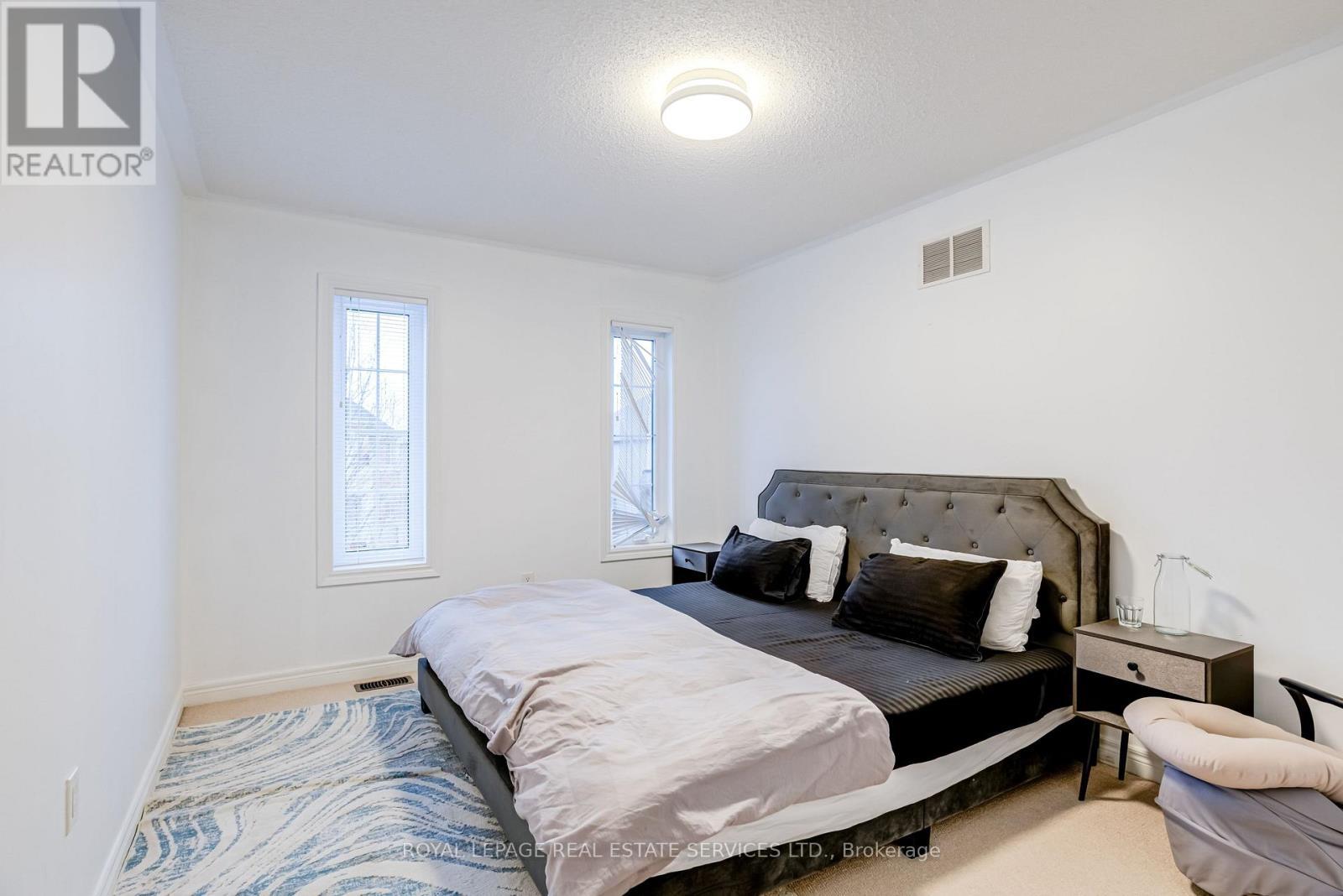 1337 Kestell Boulevard, Oakville, ON - Indoor Photo Showing Bedroom