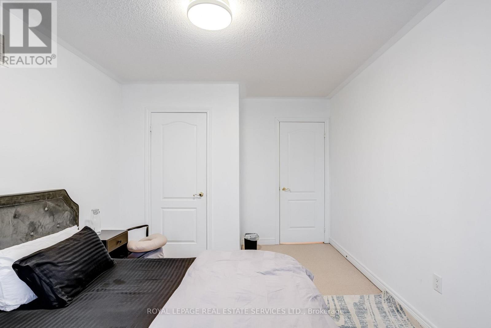 1337 Kestell Boulevard, Oakville, ON - Indoor Photo Showing Bedroom