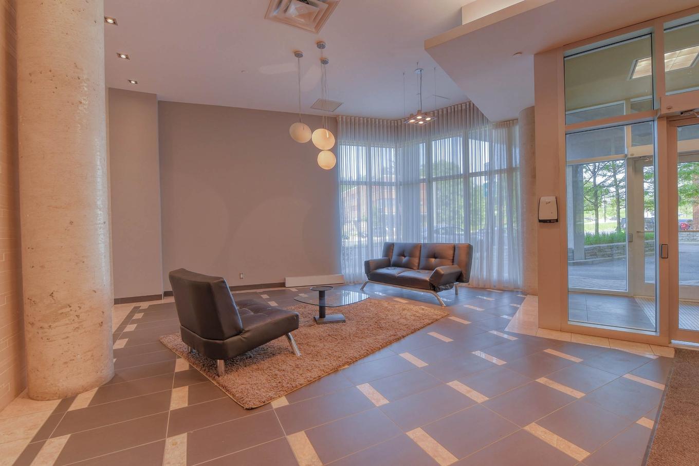 Autre - 208-4500 Ch. De La Côte-Des-Neiges, Montréal (Côte-Des-Neiges/Notre-Dame-De-Grâce), QC - Indoor Photo Showing Other Room