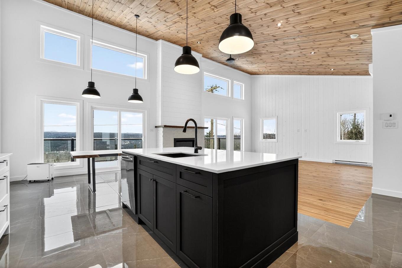 Kitchen - 140 Ch. De L'Altitude, Saint-Côme, QC - Indoor Photo Showing Kitchen With Upgraded Kitchen