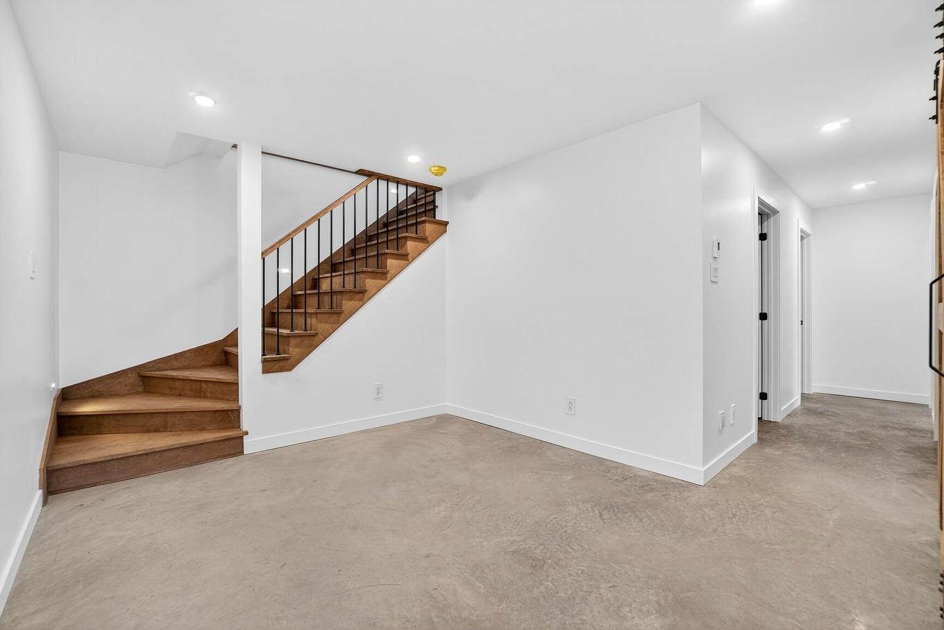 Family room - 140 Ch. De L'Altitude, Saint-Côme, QC - Indoor Photo Showing Other Room