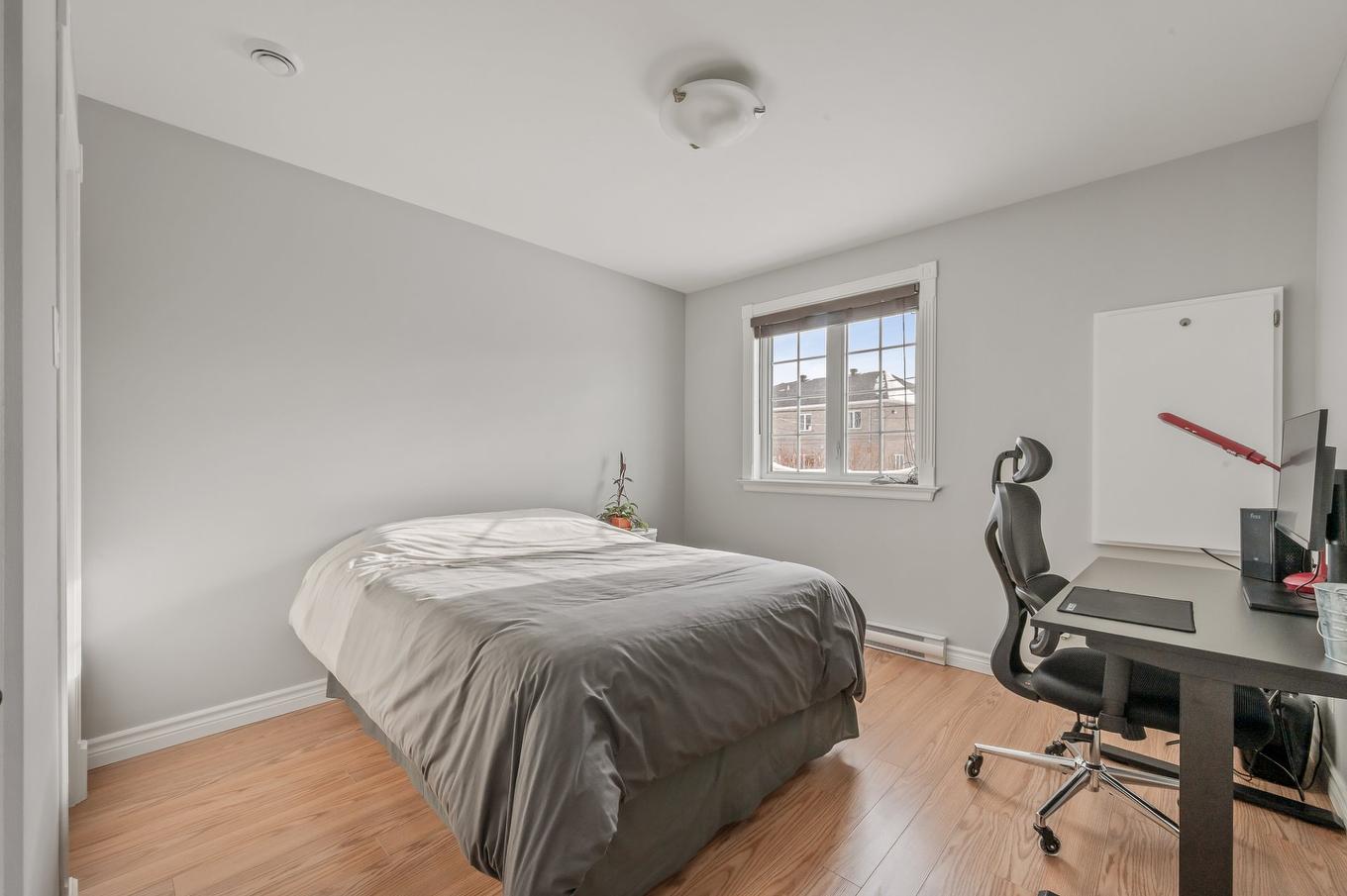 Bedroom - 6070 Rue Gounod, Lévis (Desjardins), QC - Indoor Photo Showing Bedroom