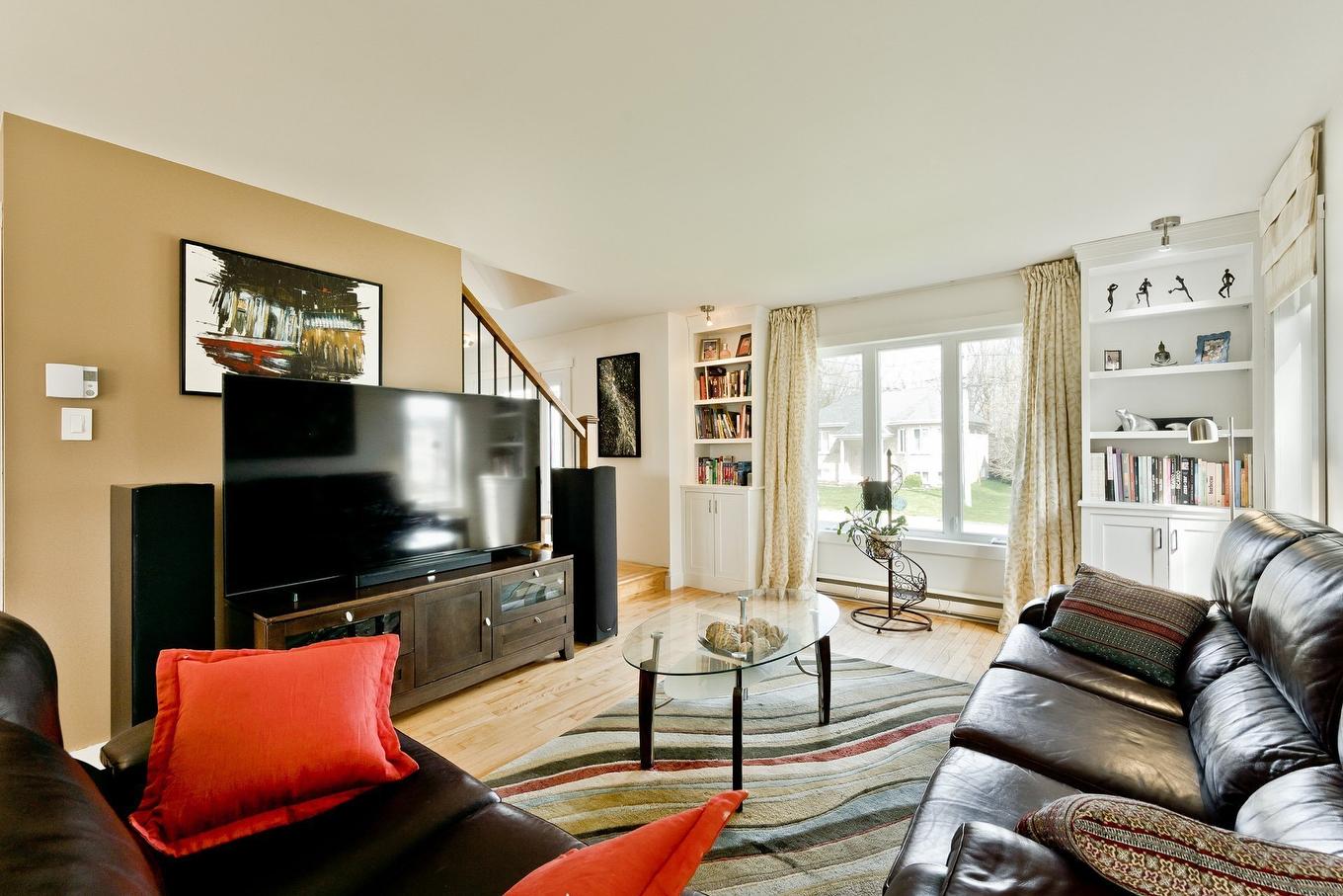 Living room - 3270 Rue Marika, Sherbrooke (Fleurimont), QC - Indoor Photo Showing Living Room