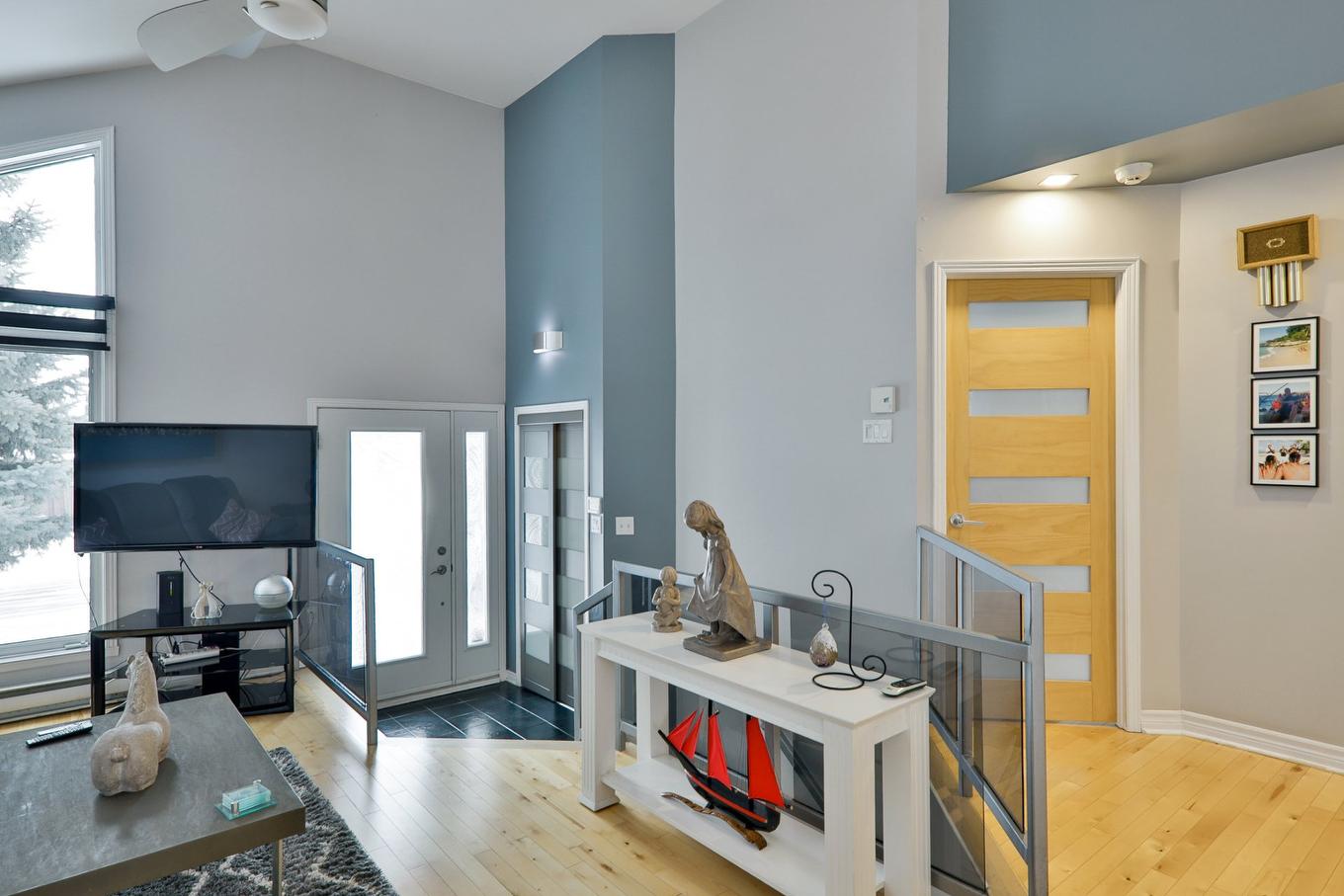 Hall d'entrée/Vestibule - 13295 Rue Joseph-Piché, Montréal (Rivière-Des-Prairies/Pointe-Aux-Trembles), QC - Indoor