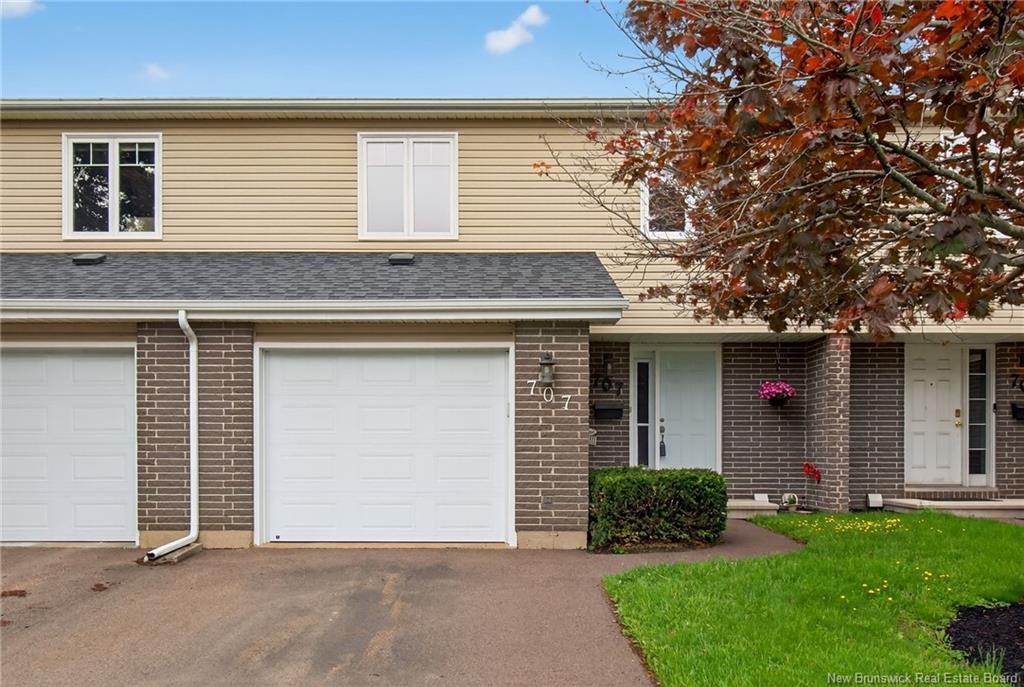2-707 Laurier St, Dieppe, NB