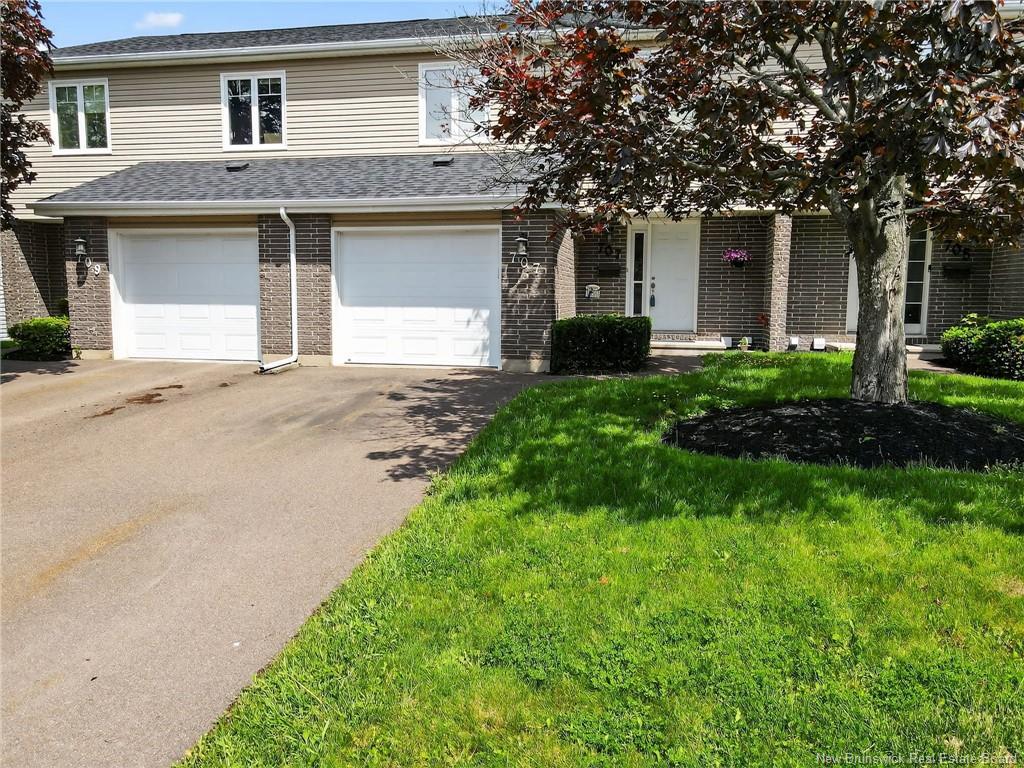 2-707 Laurier St, Dieppe, NB