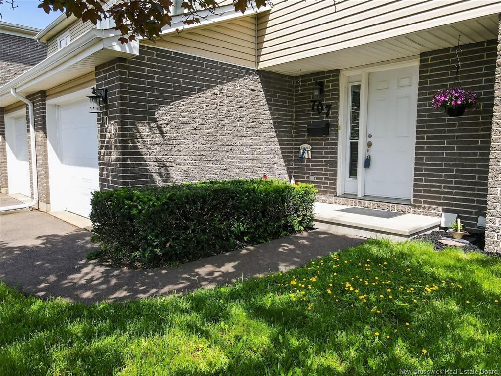 2-707 Laurier St, Dieppe, NB
