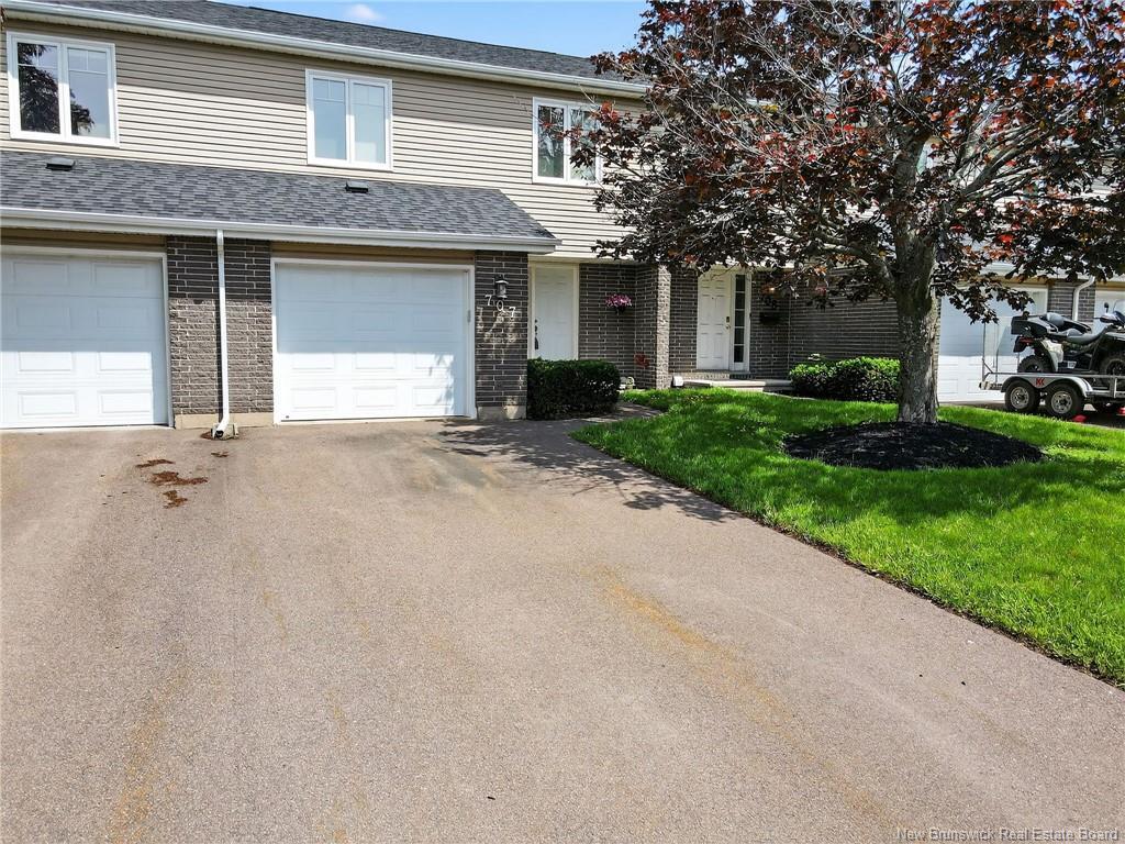 2-707 Laurier St, Dieppe, NB
