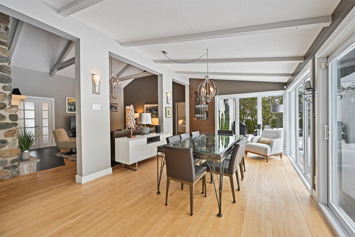 Salle à manger - 269 Rue Des Bois, Saint-Jean-Sur-Richelieu, QC - Indoor Photo Showing Dining Room