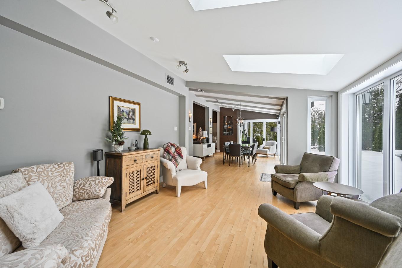 Vue d'ensemble - 269 Rue Des Bois, Saint-Jean-Sur-Richelieu, QC - Indoor Photo Showing Living Room
