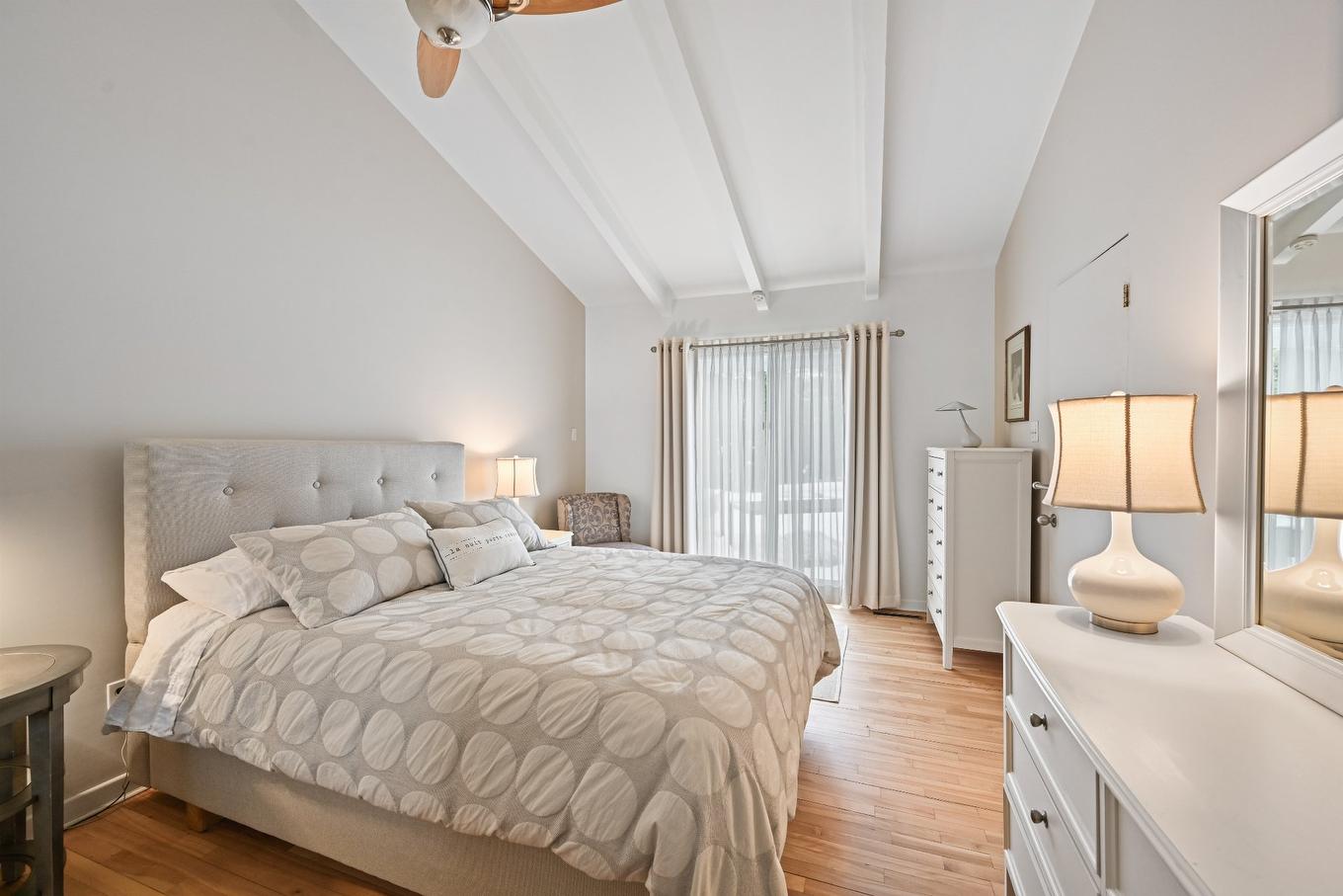 Chambre à coucher - 269 Rue Des Bois, Saint-Jean-Sur-Richelieu, QC - Indoor Photo Showing Bedroom