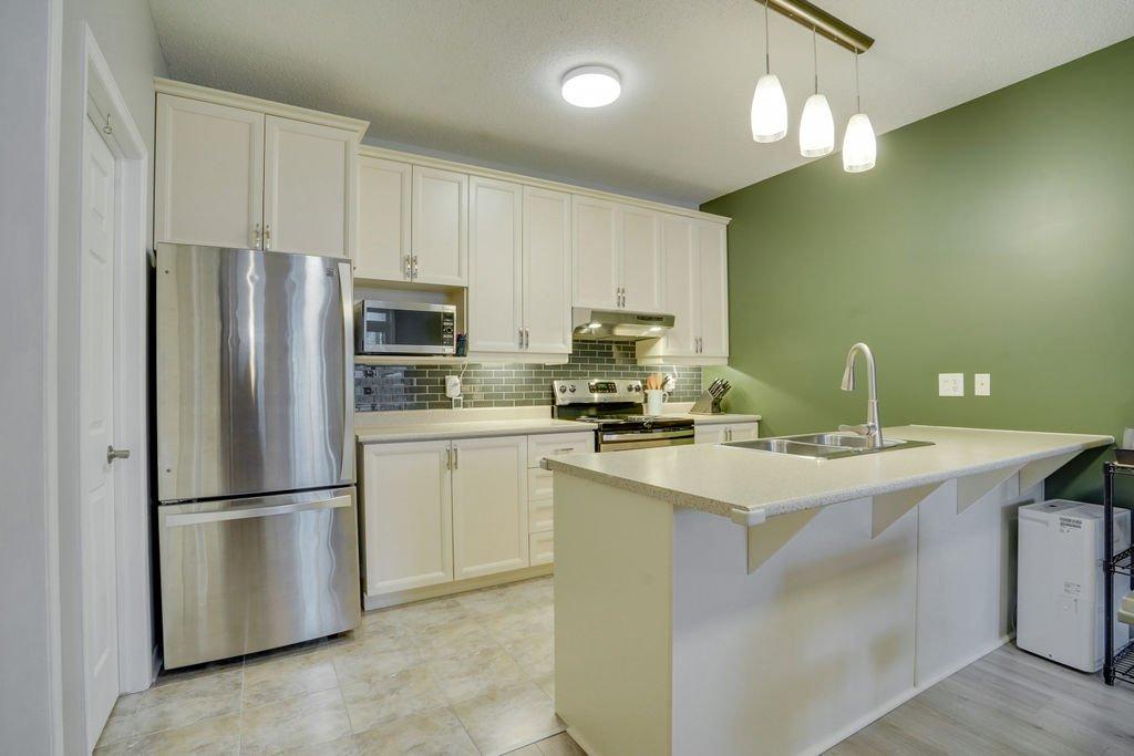 Cuisine - 1-14 Rue Des Alluchons, Gatineau (Aylmer), QC - Indoor Photo Showing Kitchen With Double Sink With Upgraded Kitchen