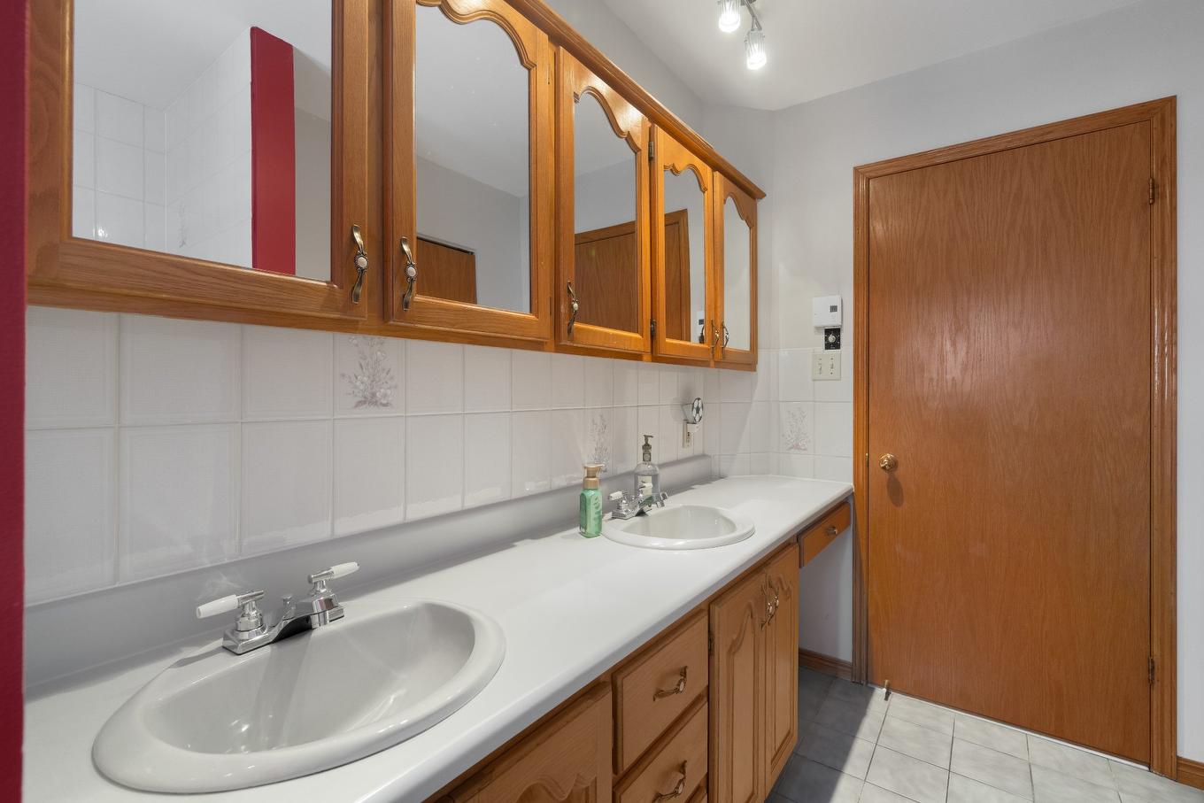 Salle de bains - 2105 Rue Lamartine, Sherbrooke (Les Nations), QC - Indoor Photo Showing Bathroom