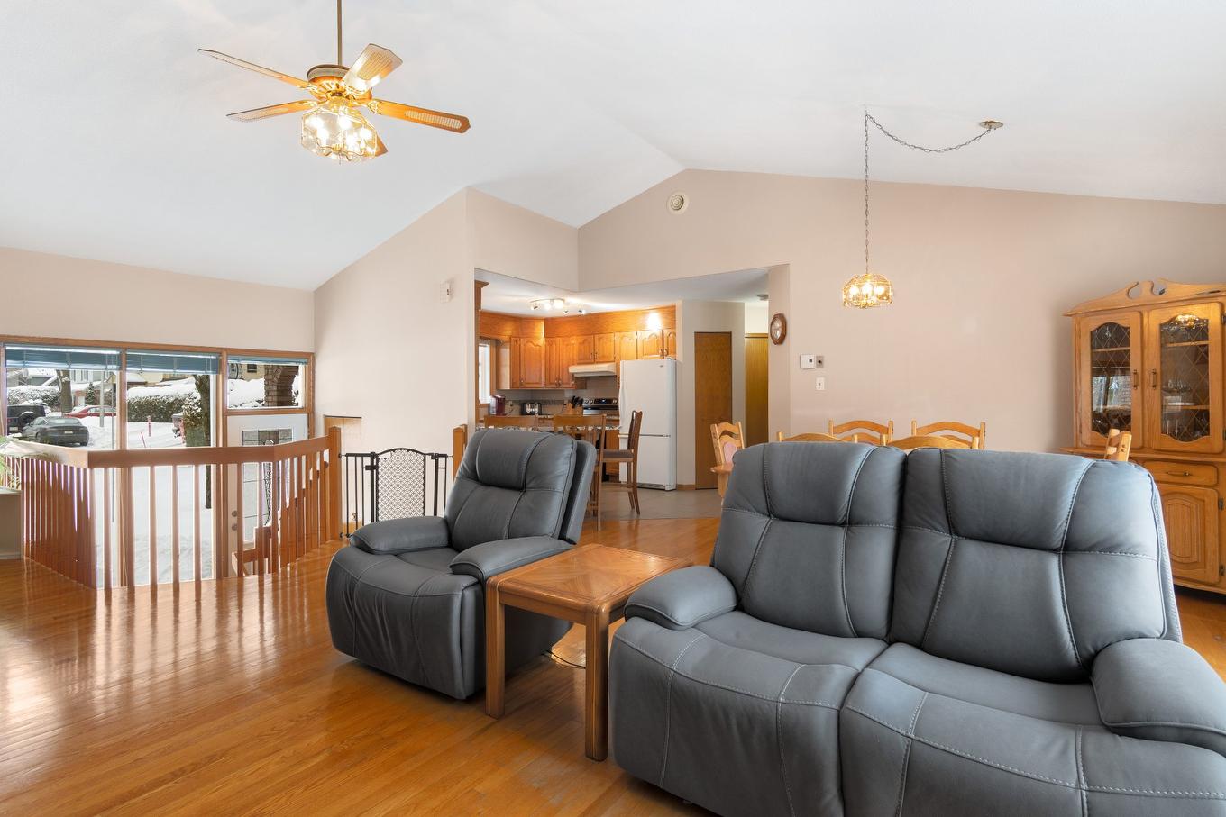 Salon - 2105 Rue Lamartine, Sherbrooke (Les Nations), QC - Indoor Photo Showing Living Room