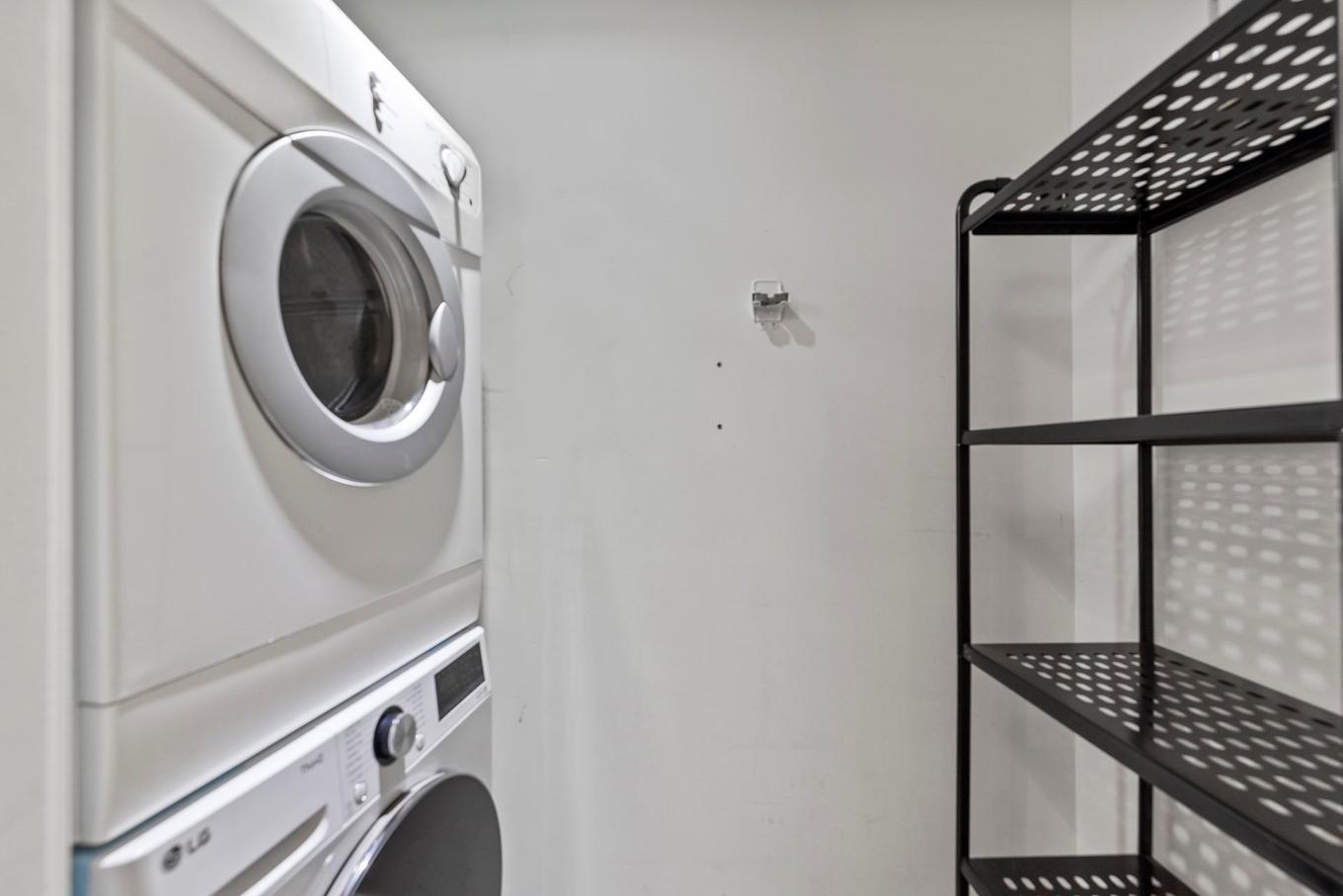 Salle de lavage - 222-225 Rue De La Montagne, Montréal (Le Sud-Ouest), QC - Indoor Photo Showing Laundry Room