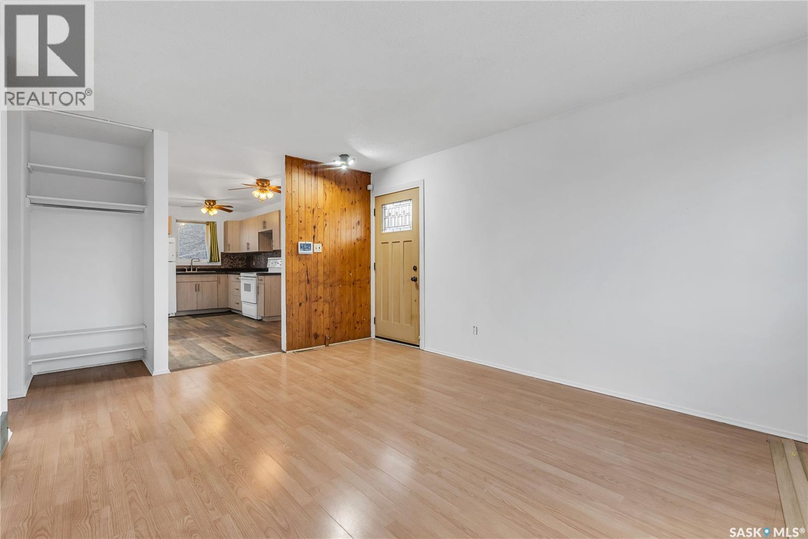 3205 33Rd Street W, Saskatoon, SK - Indoor Photo Showing Other Room