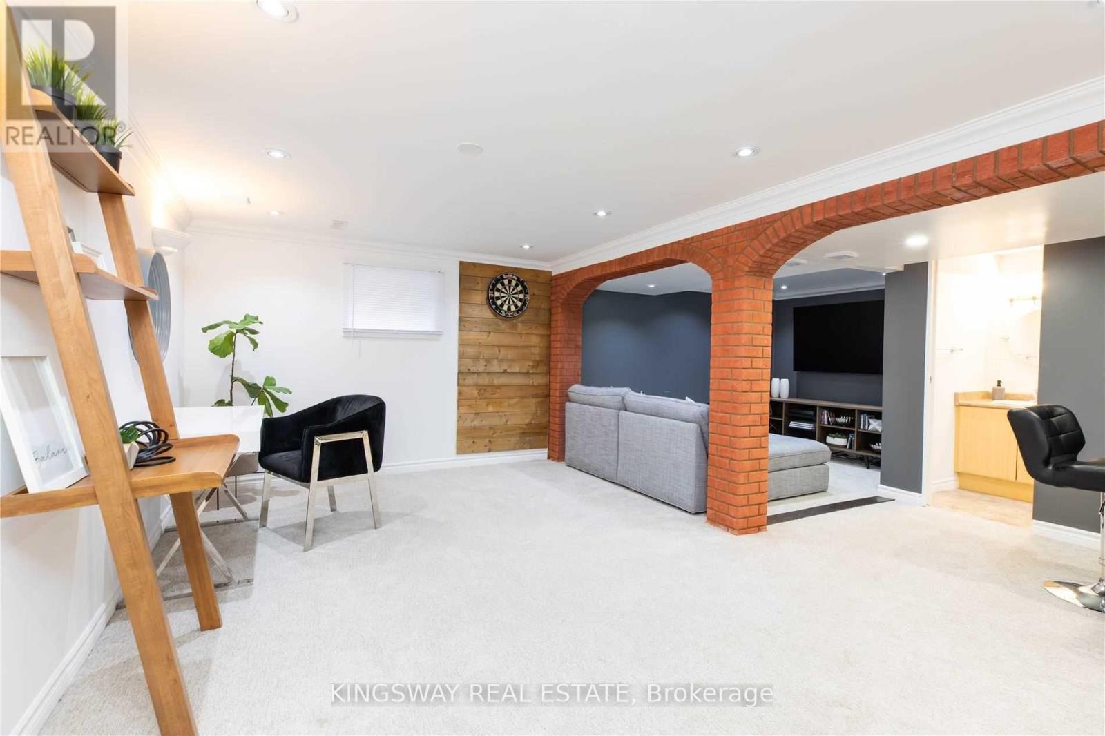 2594 Bromsgrove Road, Mississauga, ON - Indoor