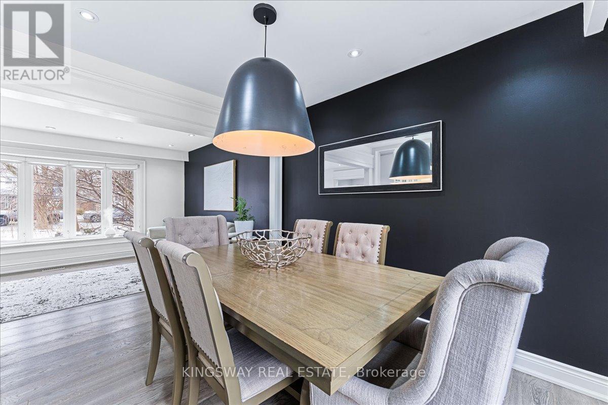 2594 Bromsgrove Road, Mississauga, ON - Indoor Photo Showing Dining Room