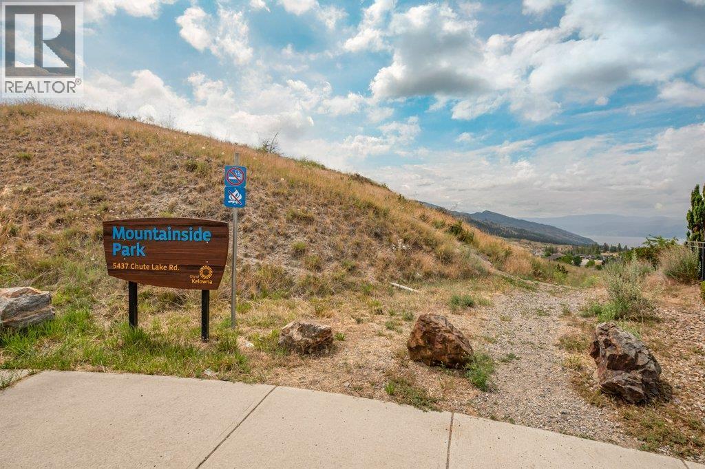 Park that house backs onto - 425 Audubon Court, Kelowna, BC - Outdoor With View