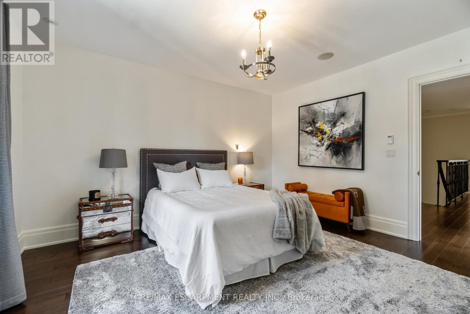 1476 Carmen Drive, Mississauga, ON - Indoor Photo Showing Bedroom