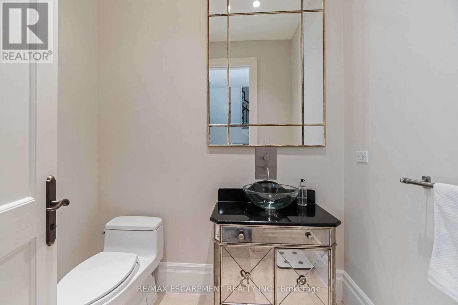 1476 Carmen Drive, Mississauga, ON - Indoor Photo Showing Bathroom
