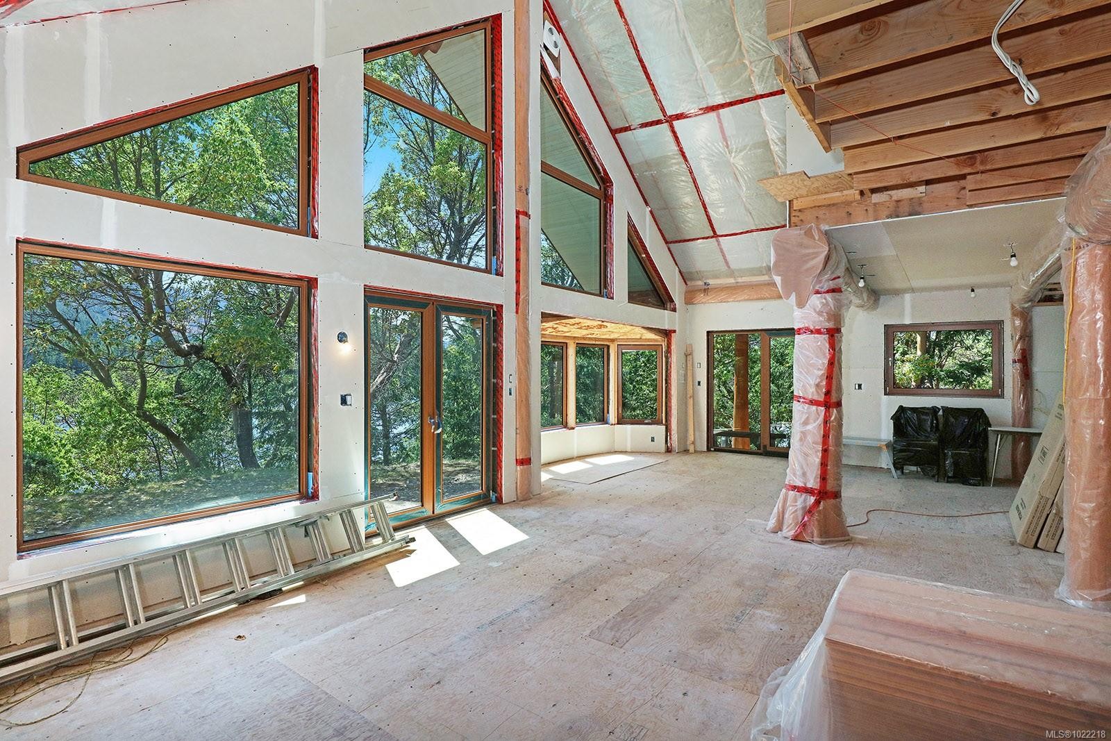 1100 Keith Rd, Qualicum Beach, BC
