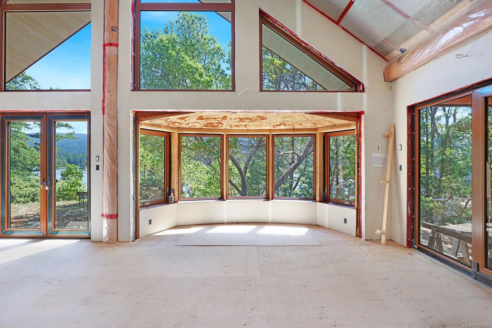 1100 Keith Rd, Qualicum Beach, BC