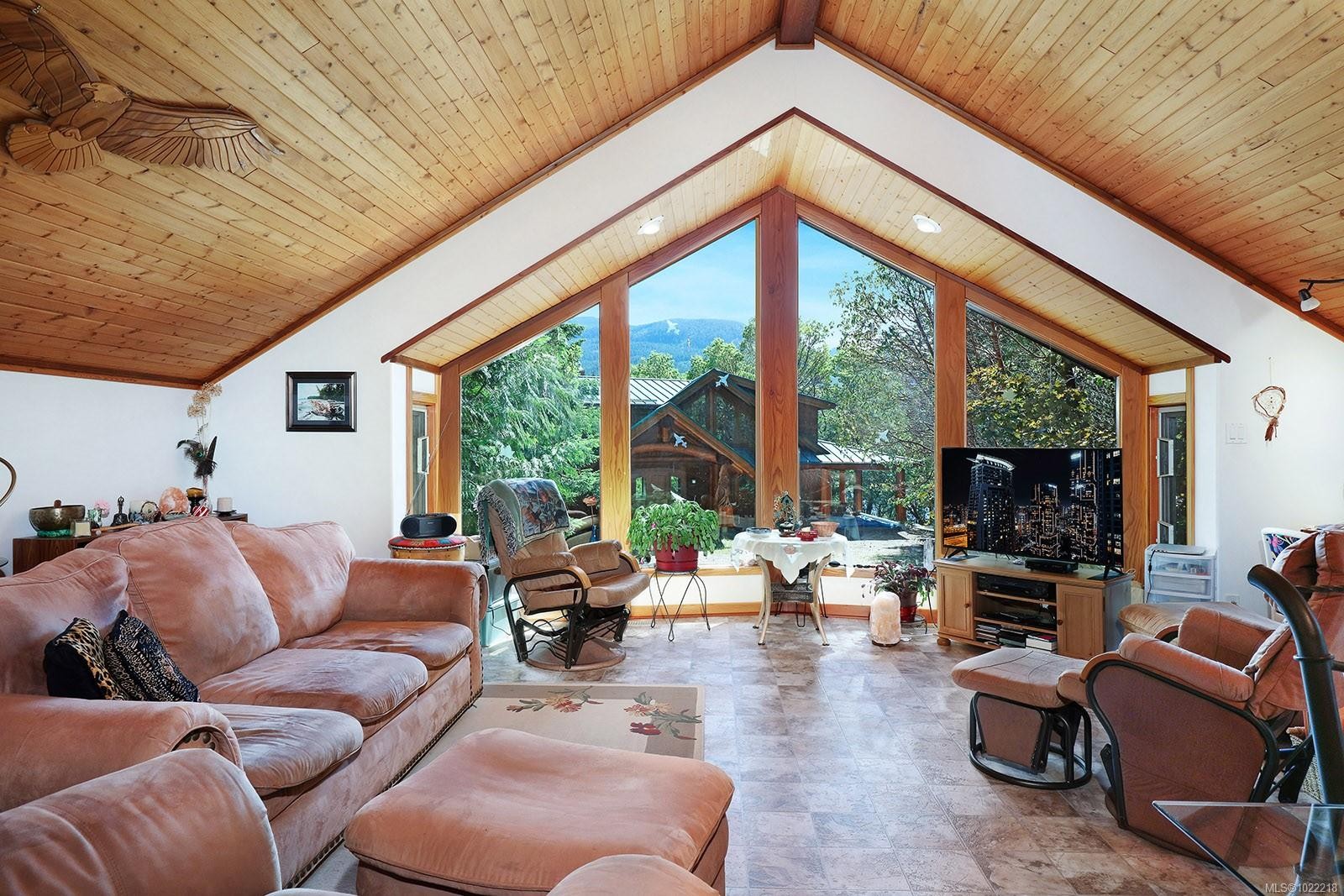 1100 Keith Rd, Qualicum Beach, BC