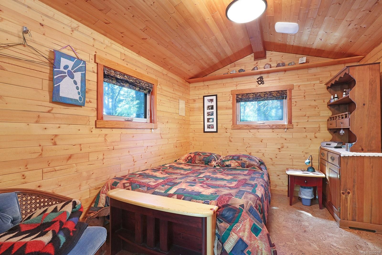 1100 Keith Rd, Qualicum Beach, BC