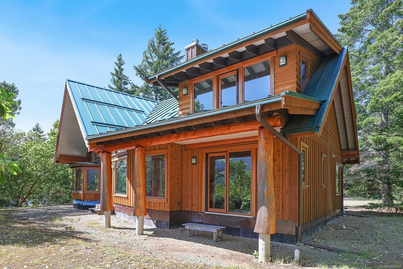 1100 Keith Rd, Qualicum Beach, BC
