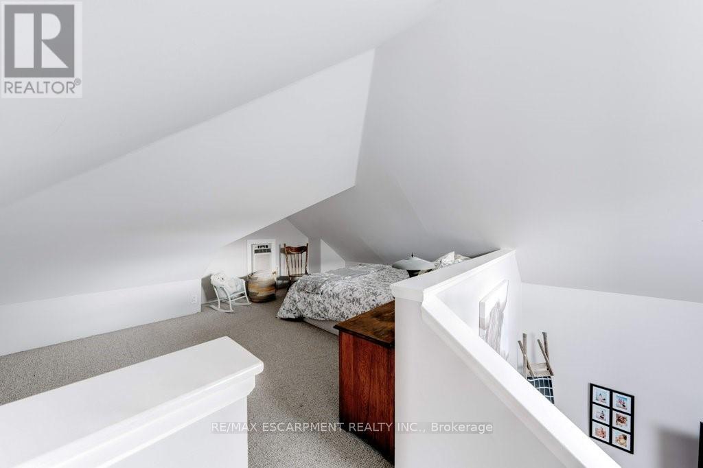 7 Homewood Avenue, Hamilton, ON - Indoor