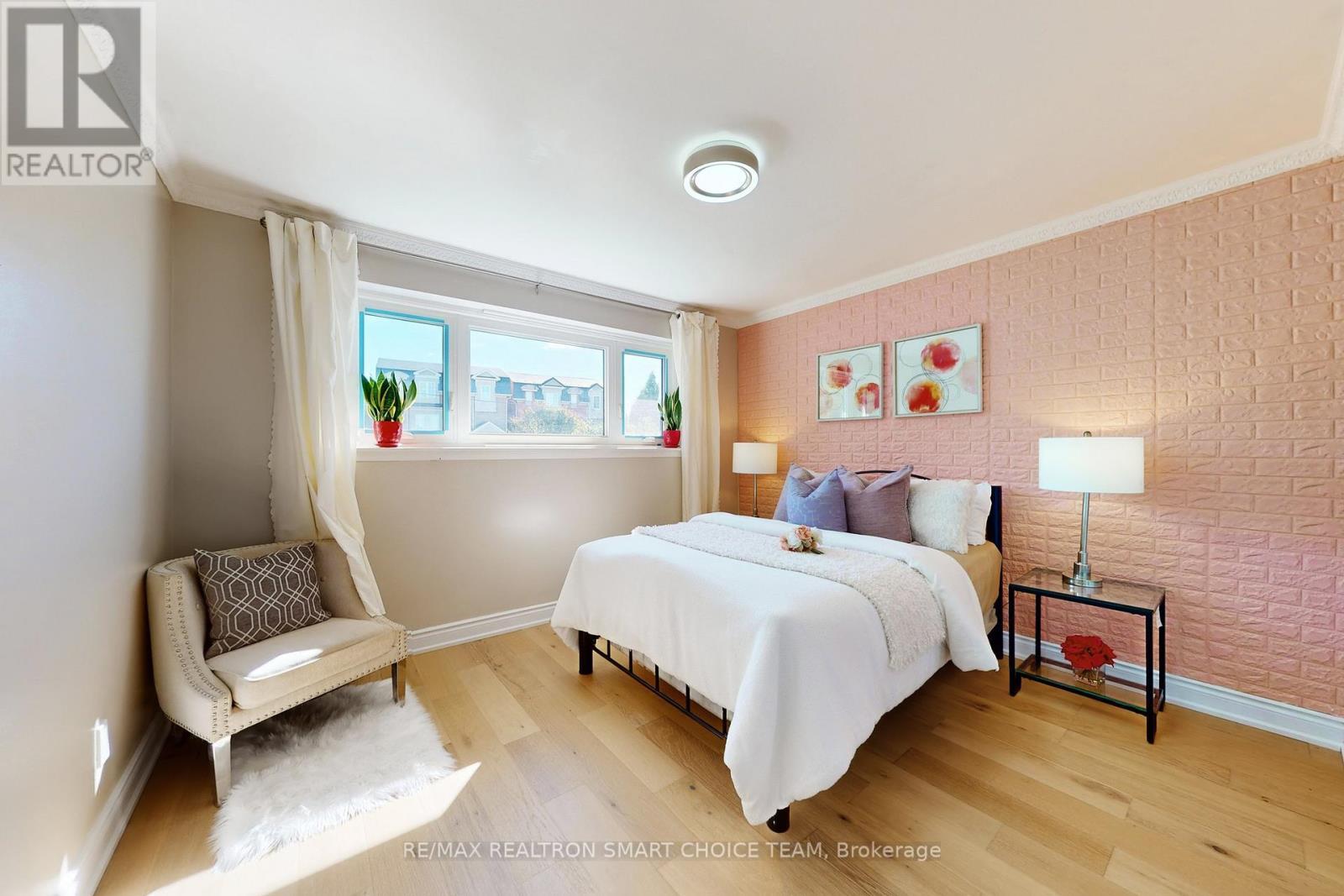 16 Frith Road, Toronto, ON - Indoor Photo Showing Bedroom