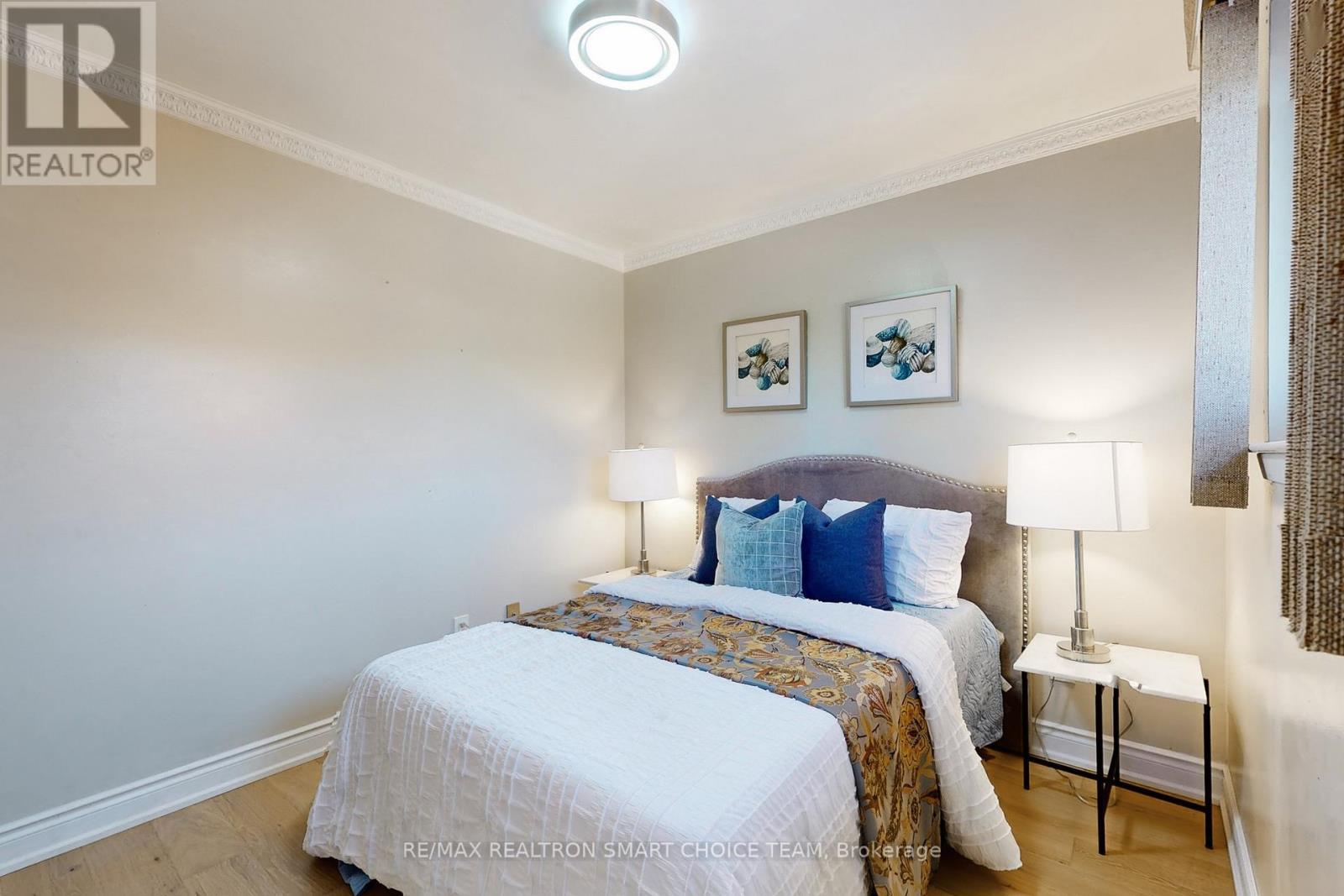 16 Frith Road, Toronto, ON - Indoor Photo Showing Bedroom