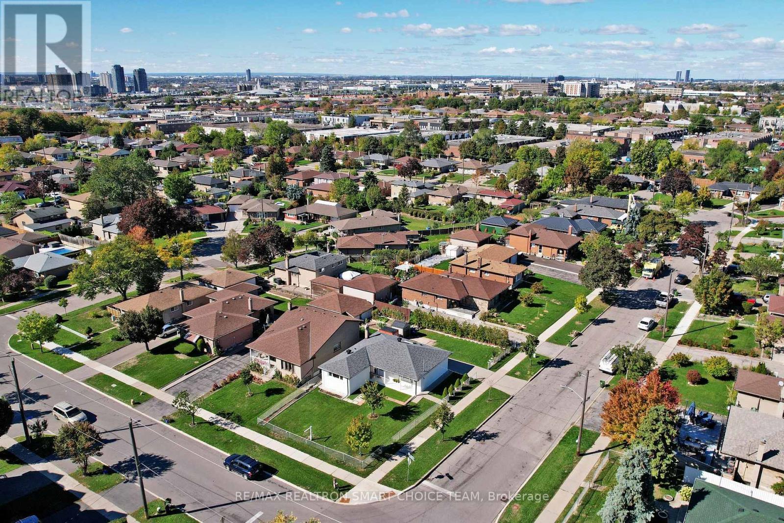 16 Frith Road, Toronto, ON - Outdoor With View