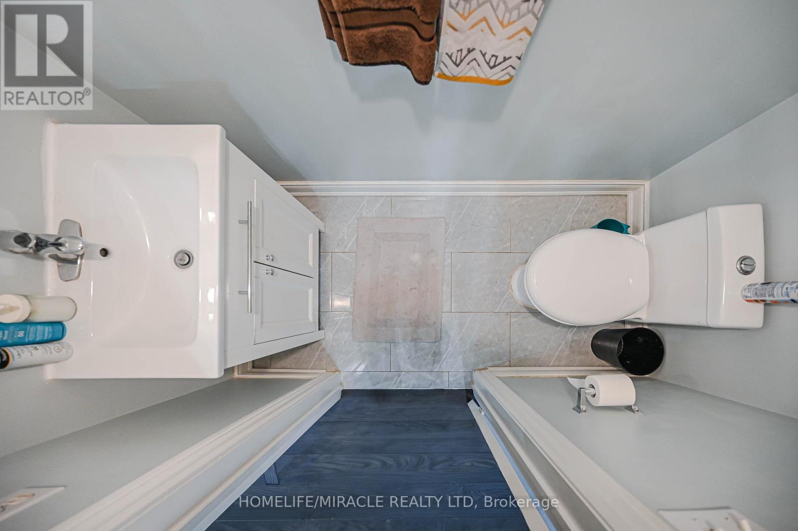 3420 Fountain Park Avenue, Mississauga, ON - Indoor Photo Showing Bathroom