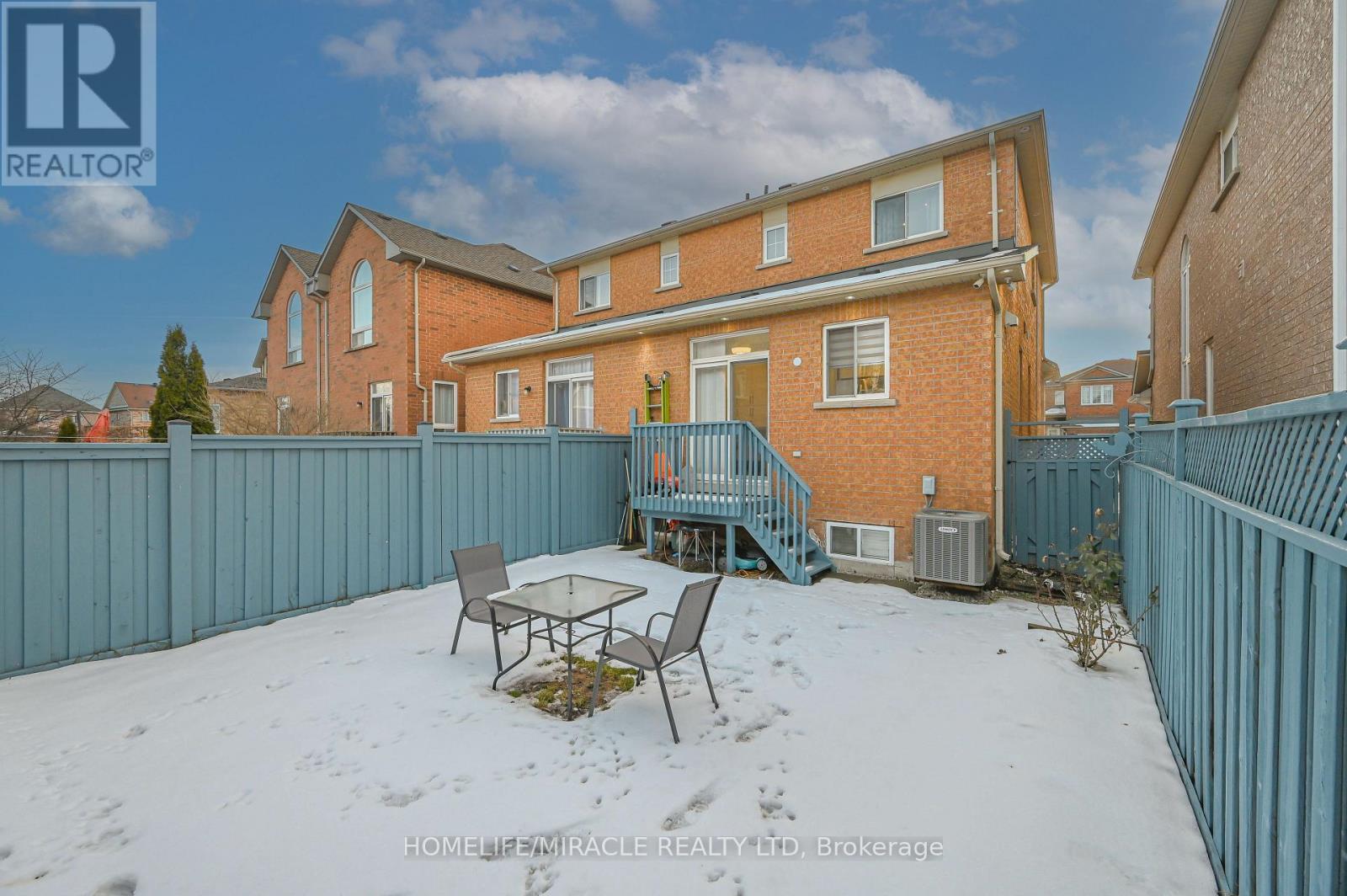 3420 Fountain Park Avenue, Mississauga, ON - Outdoor With Exterior