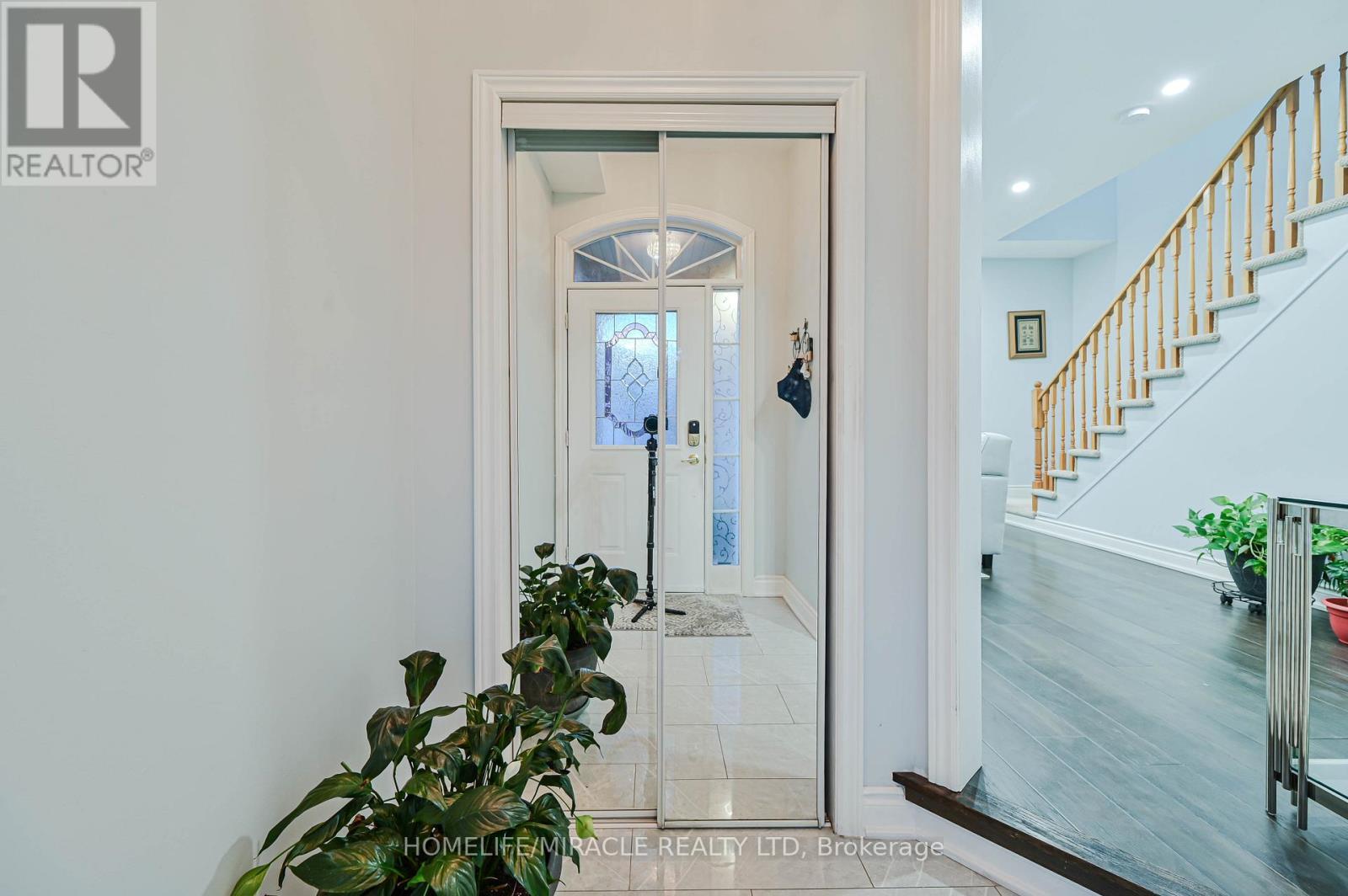 3420 Fountain Park Avenue, Mississauga, ON - Indoor Photo Showing Other Room