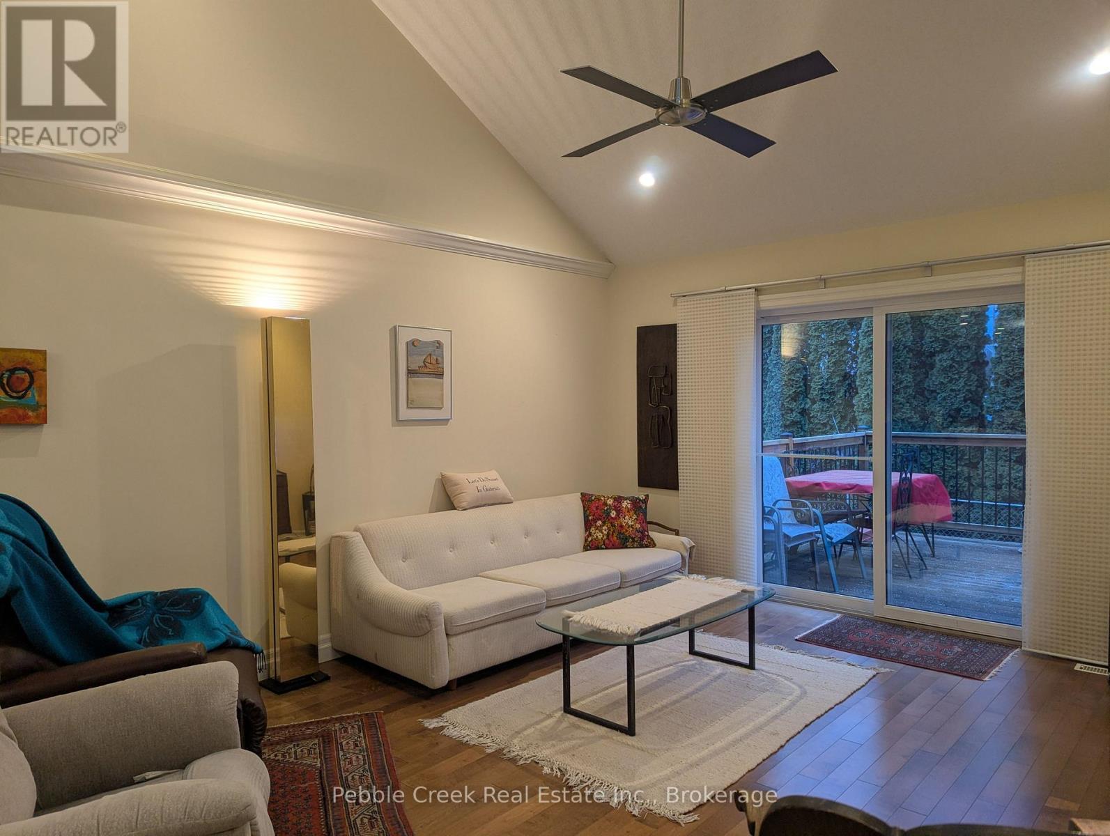 16 - 27 Fairhaven Lane, Goderich (Goderich (Town)), ON - Indoor Photo Showing Living Room
