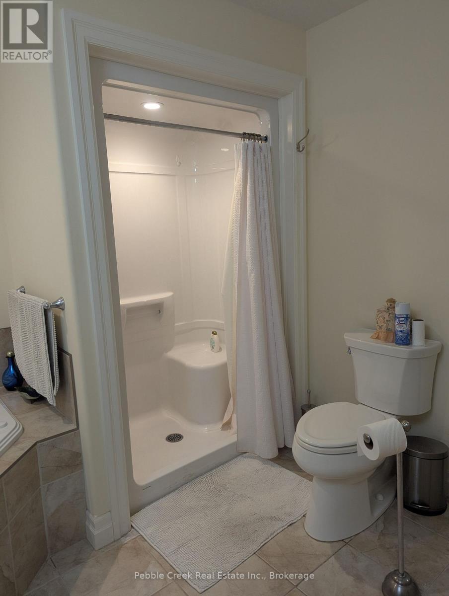 16 - 27 Fairhaven Lane, Goderich (Goderich (Town)), ON - Indoor Photo Showing Bathroom