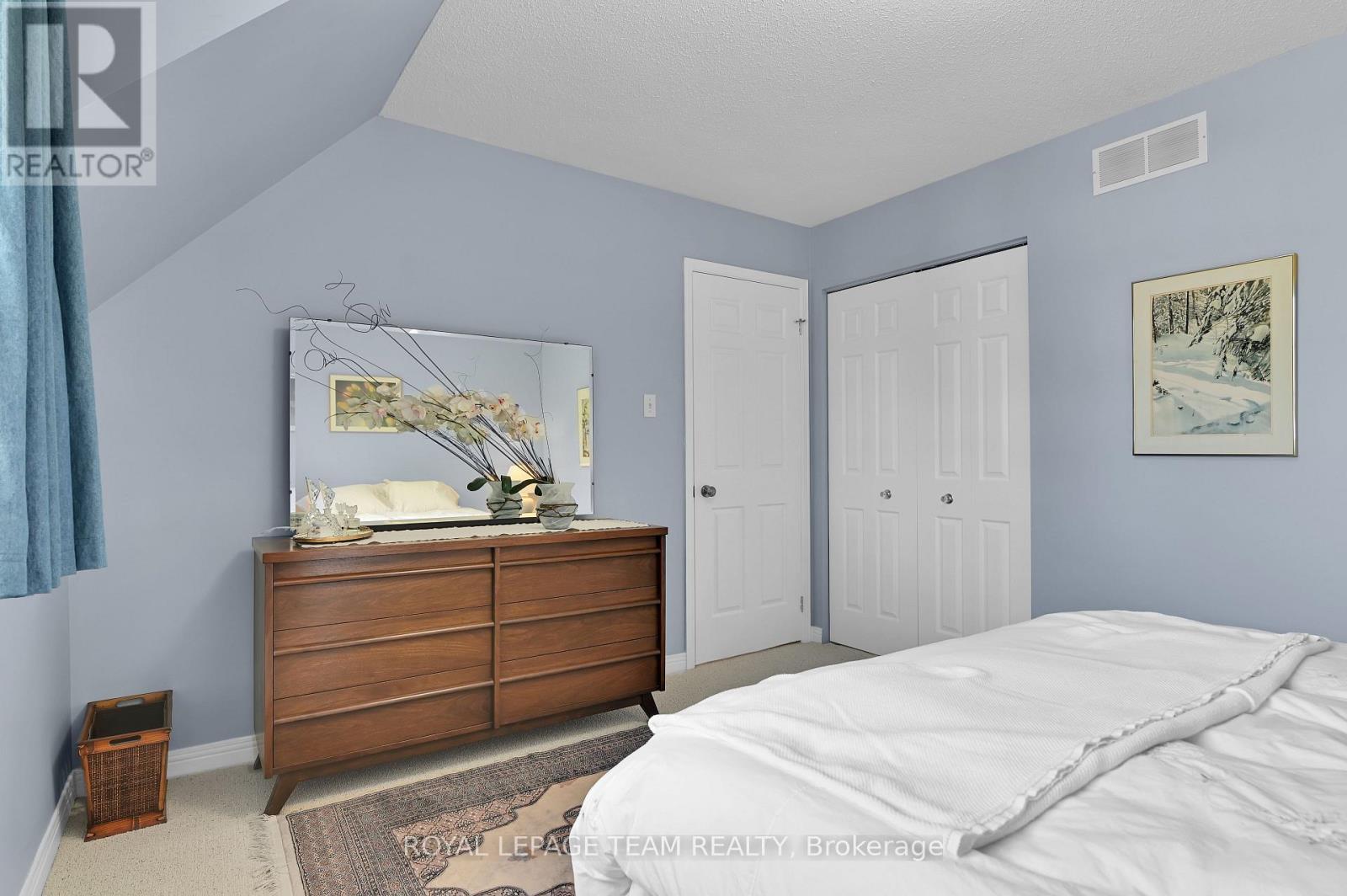 64 Lillico Drive, Ottawa, ON - Indoor Photo Showing Bedroom