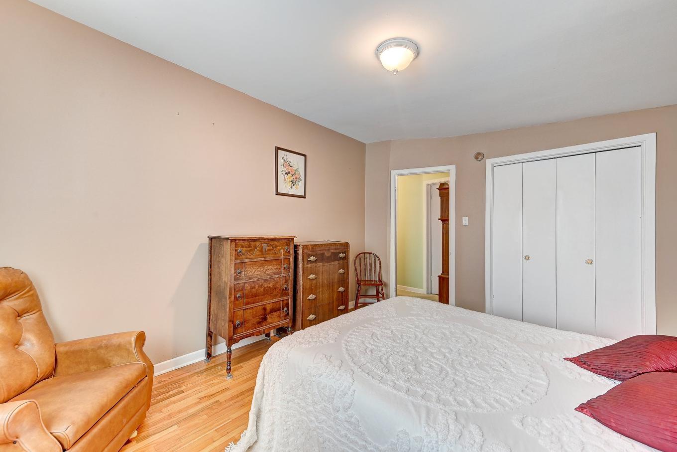 Chambre à coucher principale - 6000 Rue Verlaine, Brossard, QC - Indoor Photo Showing Bedroom