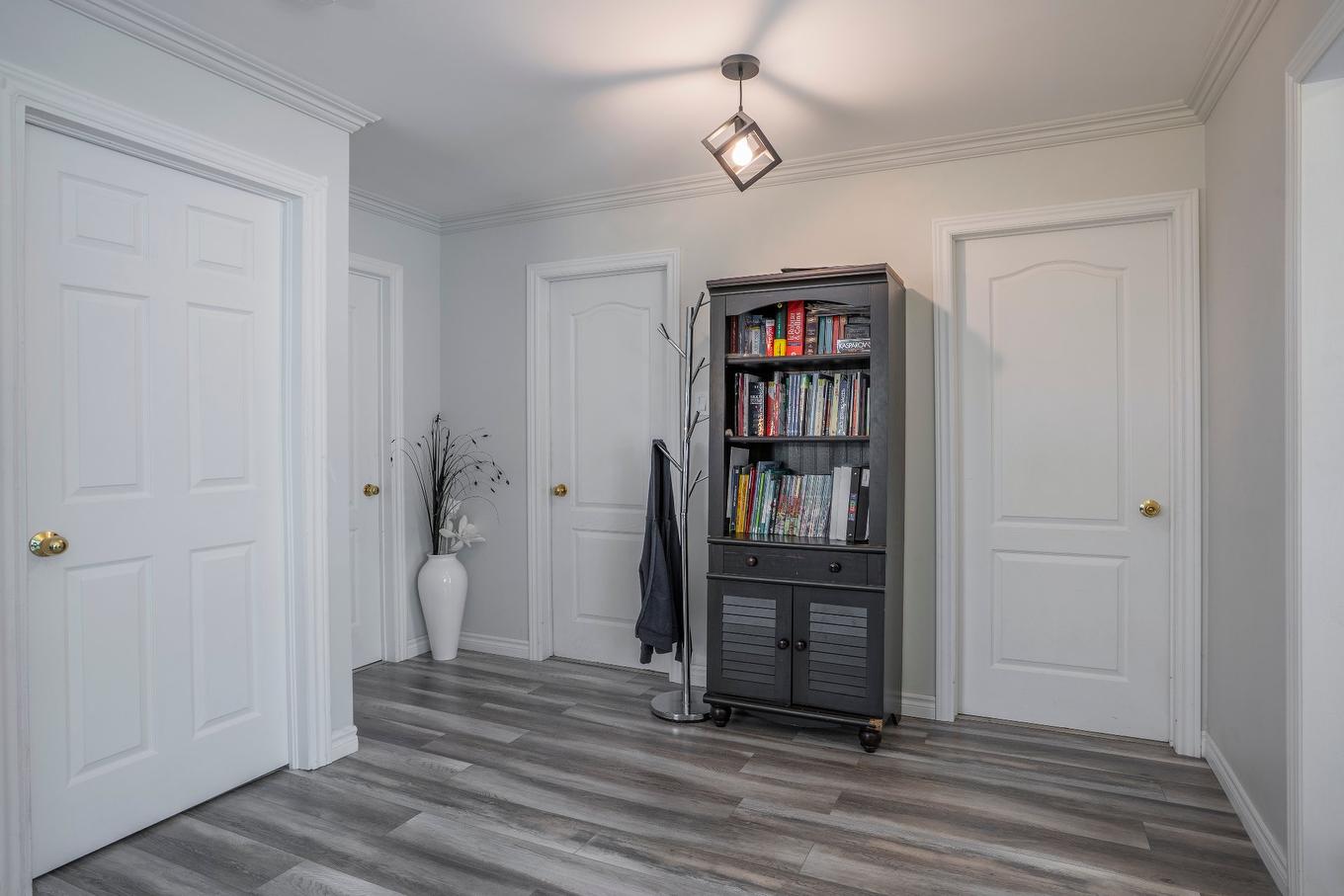 Hall - 2760 120E Rue, Saint-Georges, QC - Indoor Photo Showing Other Room