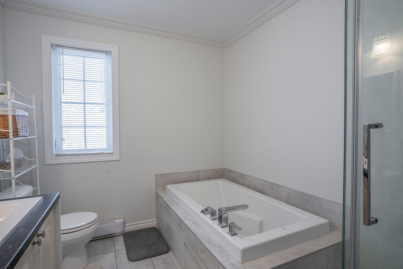 Bathroom - 2760 120E Rue, Saint-Georges, QC - Indoor Photo Showing Bathroom